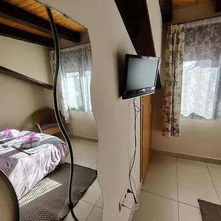 Cigueenas De San Cristobal *